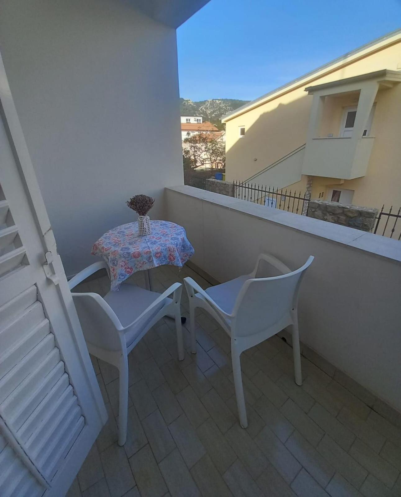 Apartment Sobe Ruza *