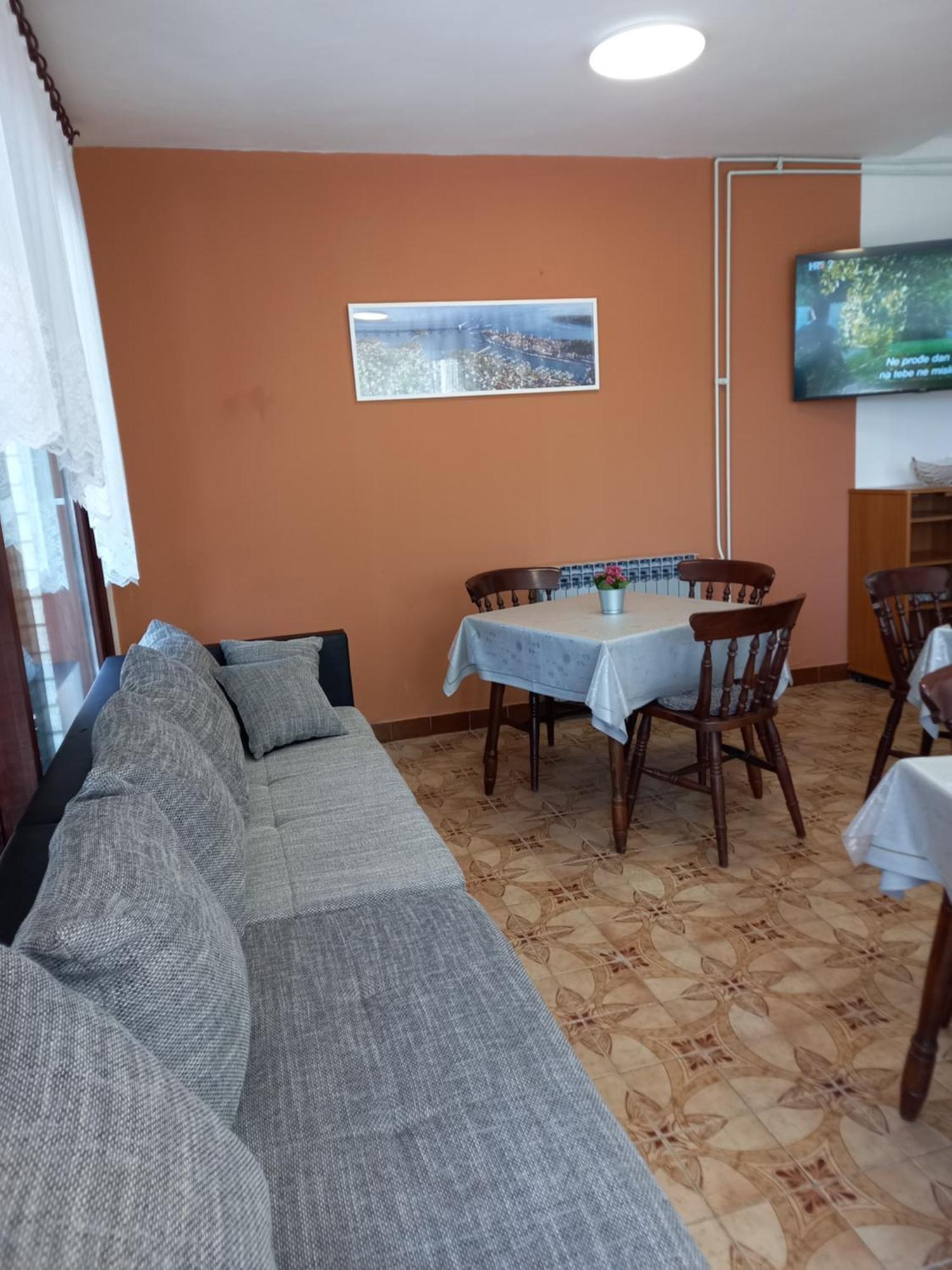 Sobe Ruza Apartment *